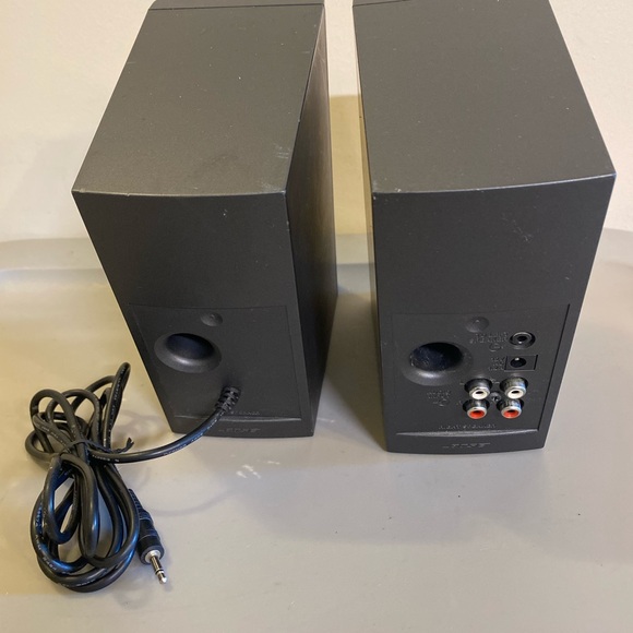 Bose Companion 2 Series II Computer Speakers - Picture 5 of 7